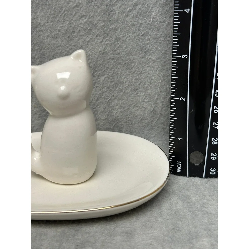 Cat Ring Holder Trinket Dish White Ceramic Gold Rim Figurine 2015 Tri-Coastal